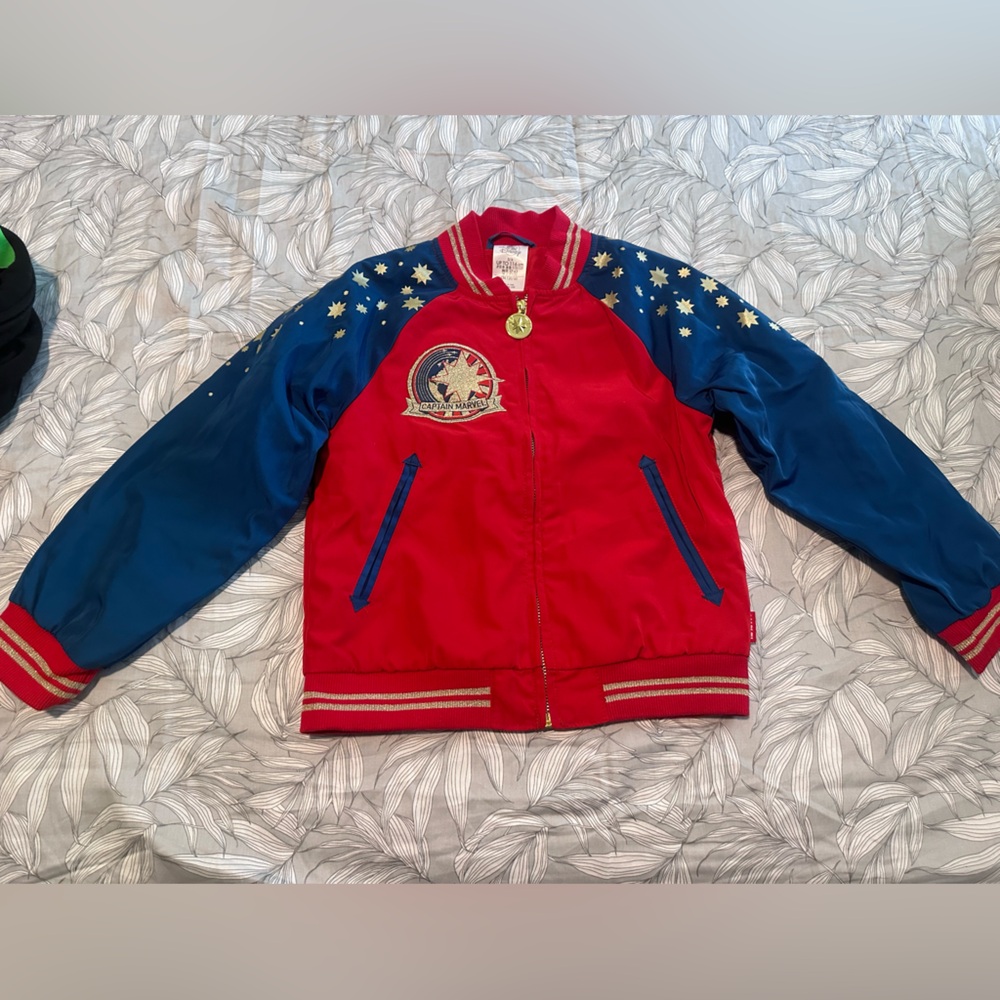 Disney Kids Red and Blue Jacket Captain America wear twice it’s like new